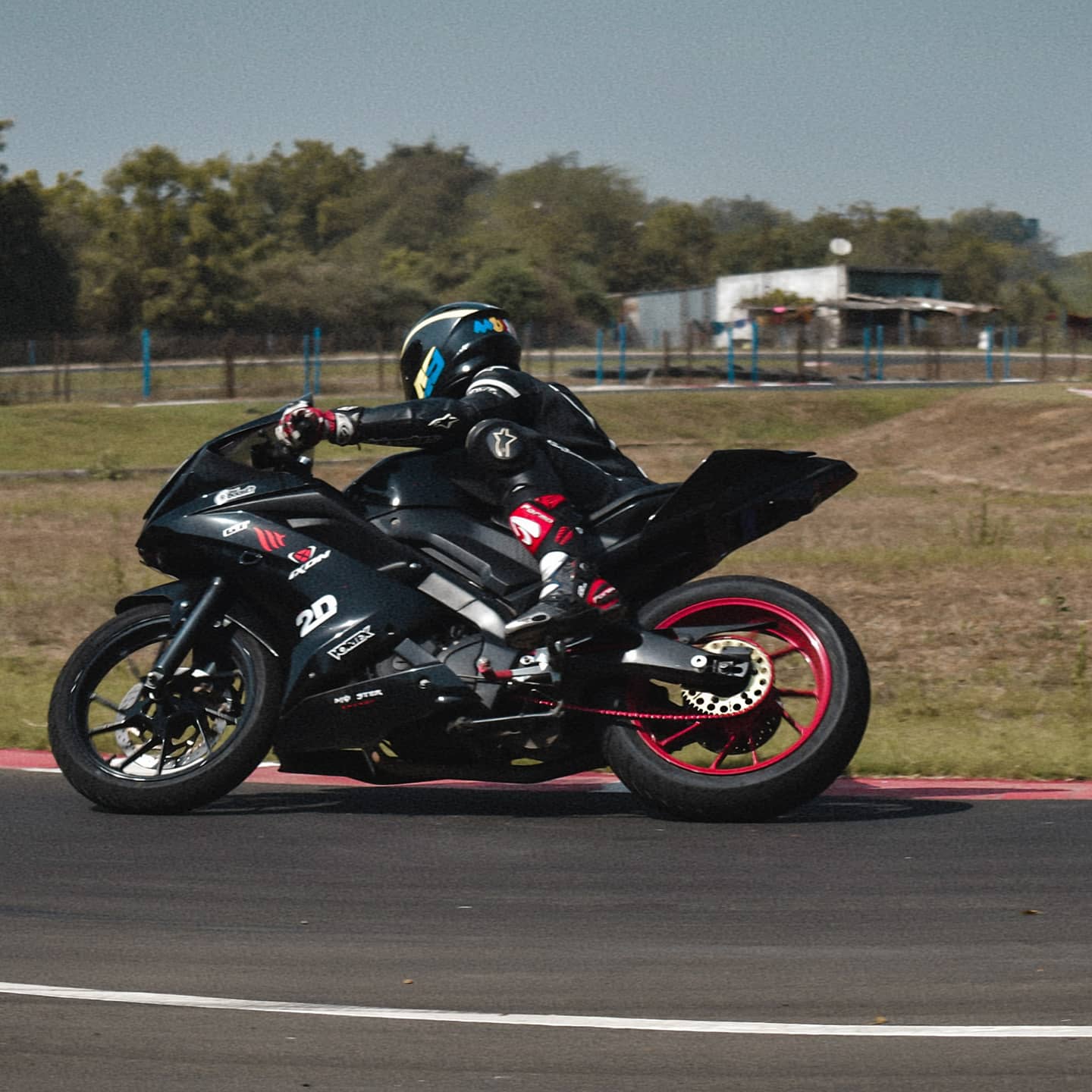 Beyond OEM: Why Better Sprockets Feel Sharper Under Load